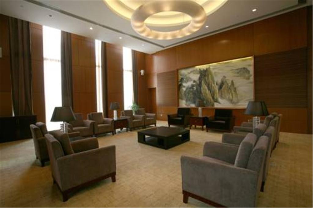 Howard Johnson Plaza Lingang Shanghai Nanhui Exterior photo